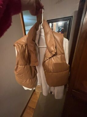 Source Unknown Tan Brown Puffer Vest